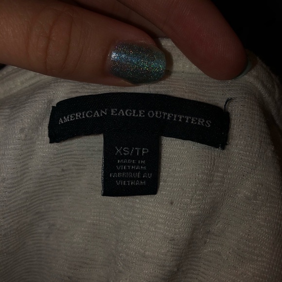 Low Cut Long Sleeve Crop Top - Picture 2 of 2